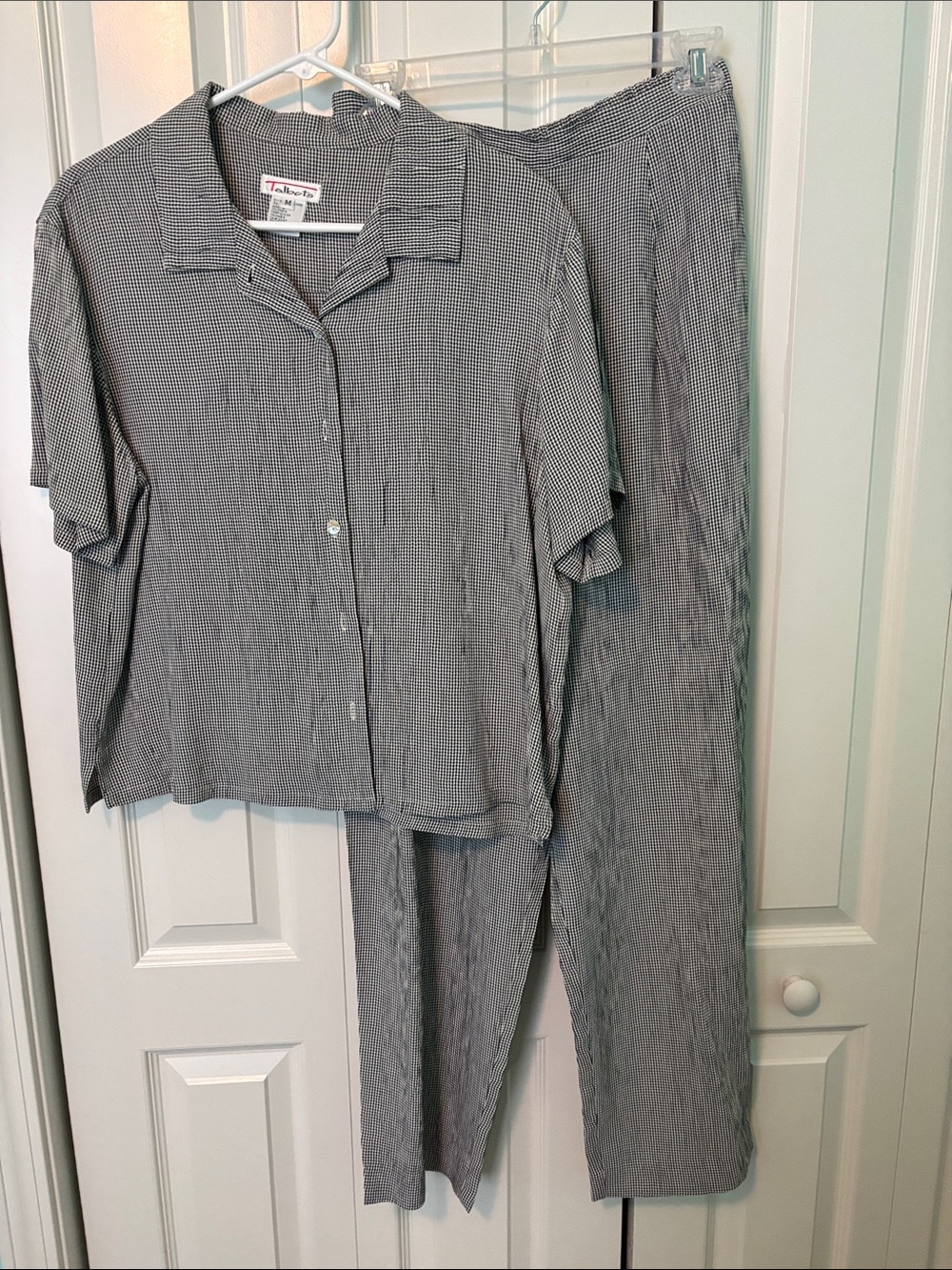 Talbots Gray Seersucker Two-Piece Pant Set